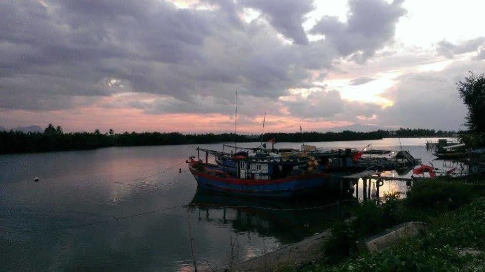 River Park Trademark River Park Homestayandhostel Hoian Хойан Экстерьер фото